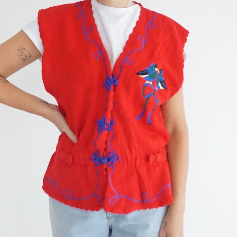 Vintage The Eagle's Eye Red Embroidered Bird Sleeveless Knit Vest Sweater L